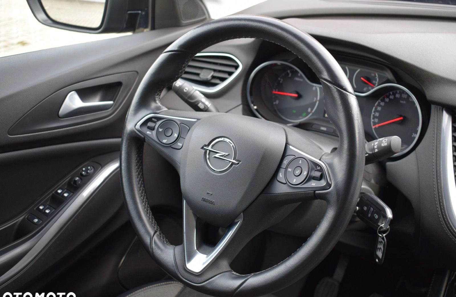 Opel Grandland X cena 69900 przebieg: 47600, rok produkcji 2018 z Stawiszyn małe 497